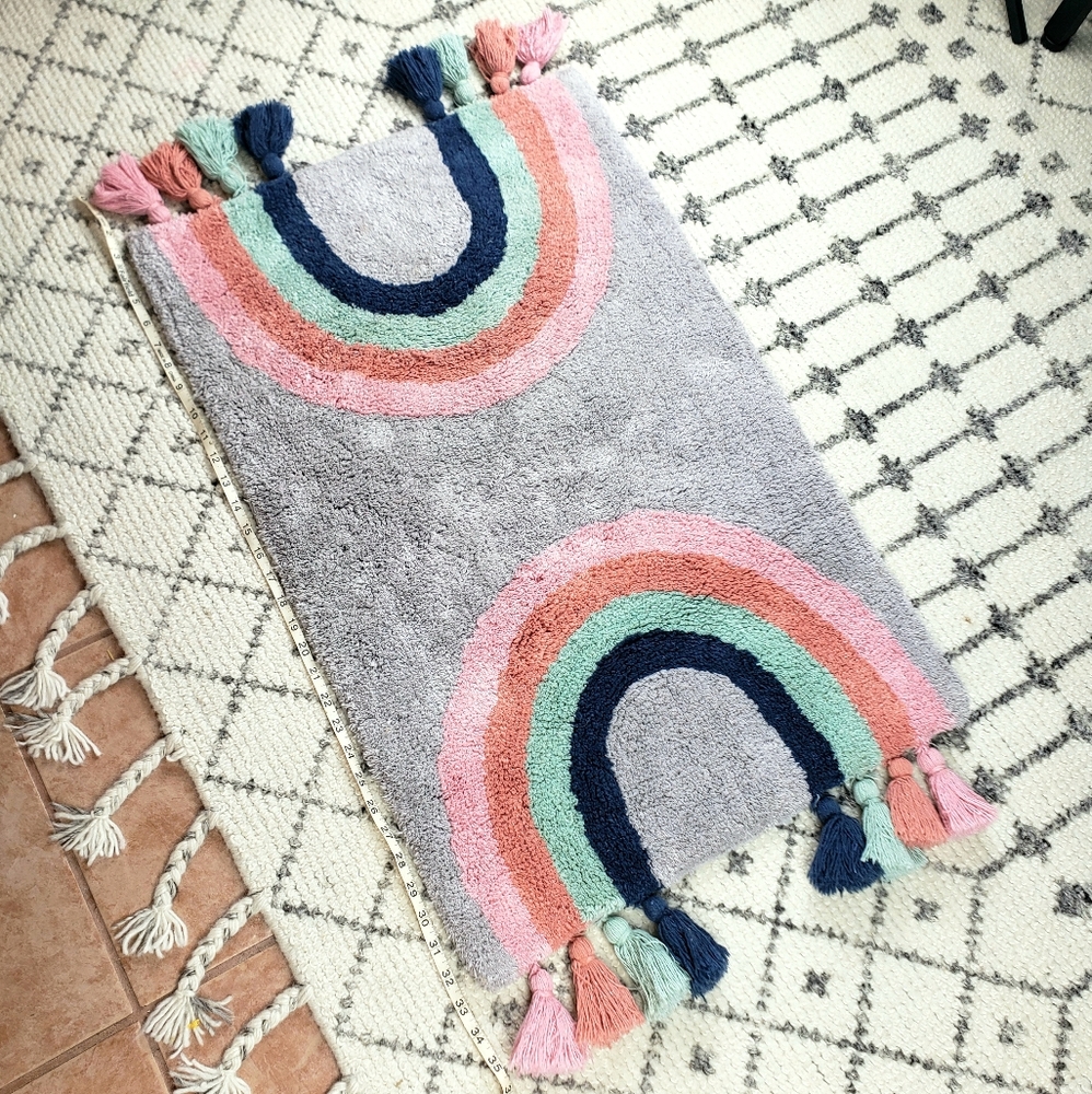 Boho rainbow plush rug tassels bathroom bedroom colors yarn decor minimal teen